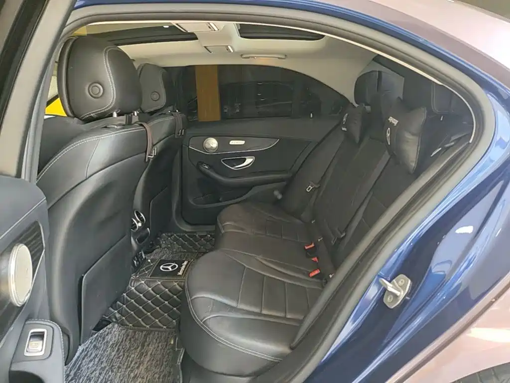 Mercedes-Benz C-Class — миниатюра 17
