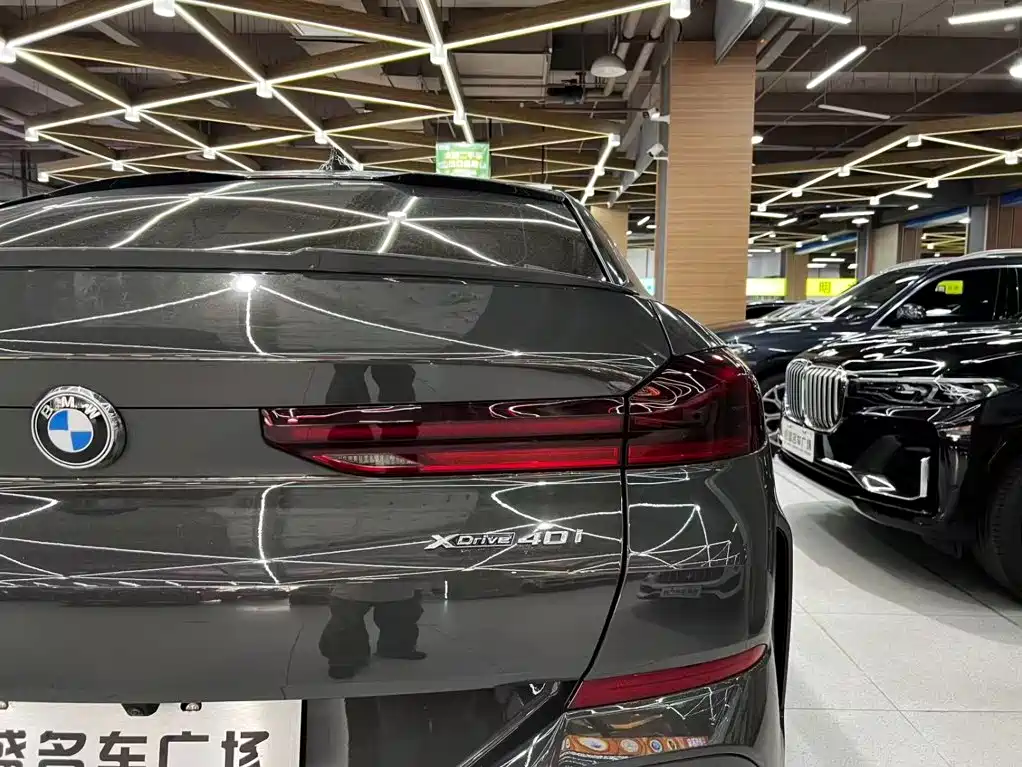 BMW X6 — миниатюра 10