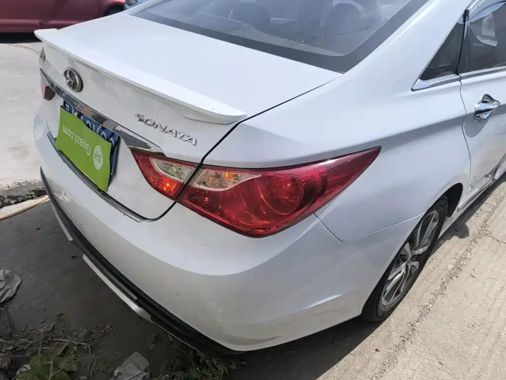 Hyundai Sonata — миниатюра 8