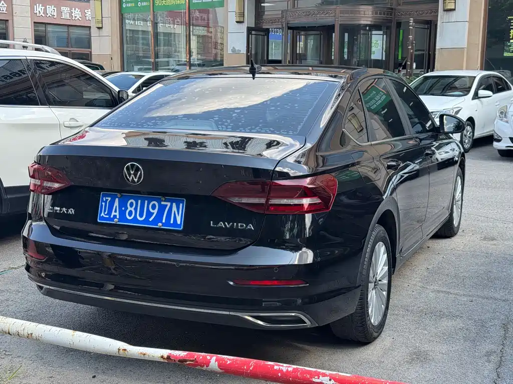 Volkswagen Lavida — миниатюра 9