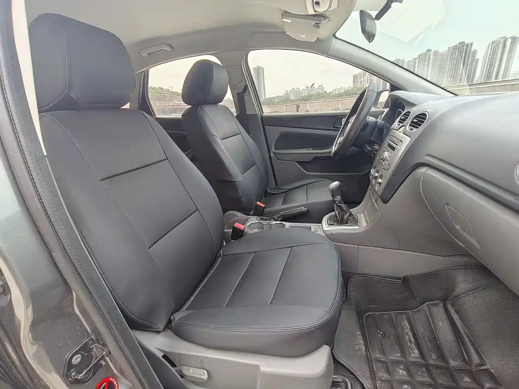 Ford Focus — миниатюра 21