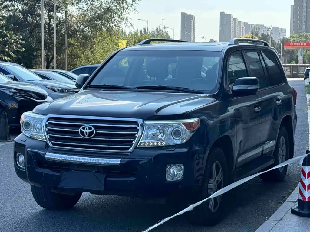 Toyota Land Cruiser — миниатюра 3