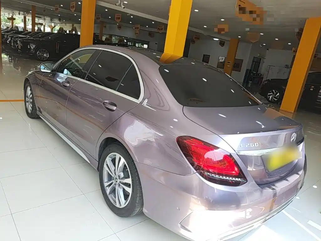 Mercedes-Benz C-Class — миниатюра 5
