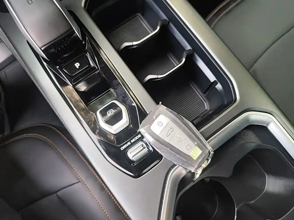 Geely Haoyue L — миниатюра 9