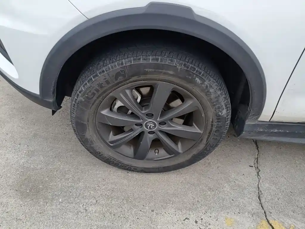 BYD Yuan EV — миниатюра 23