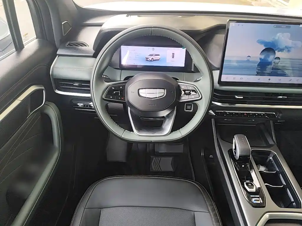 Geely Haoyue L — миниатюра 11