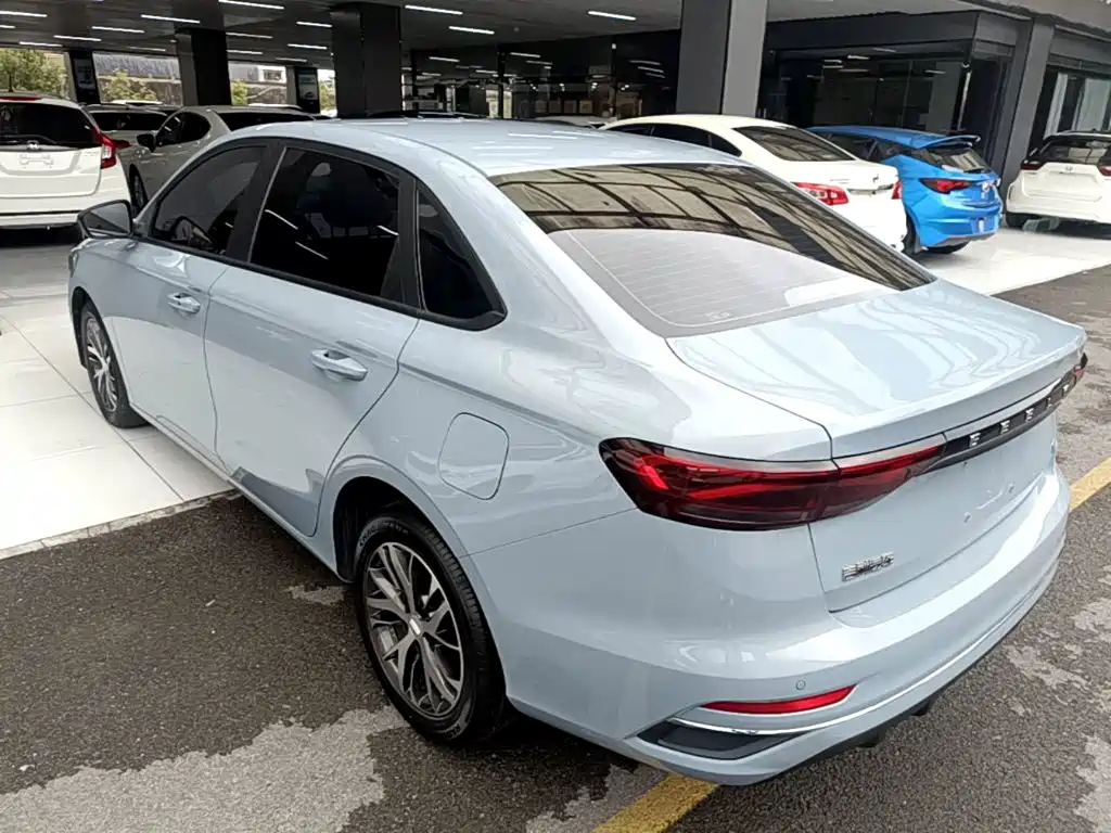Geely Emgrand — миниатюра 5