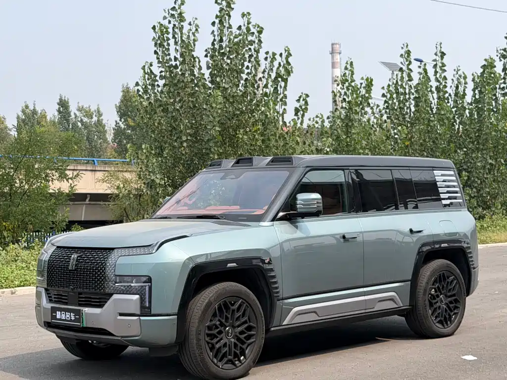 Yangwang Yangwang U8