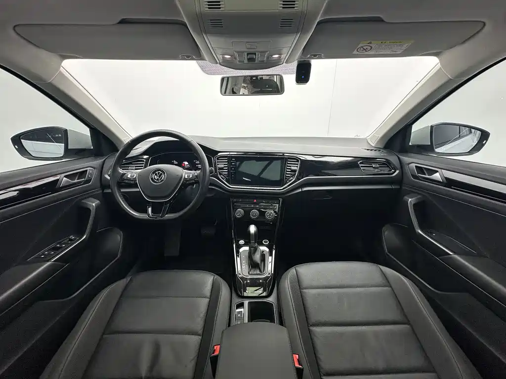 Volkswagen T-Roc — миниатюра 6