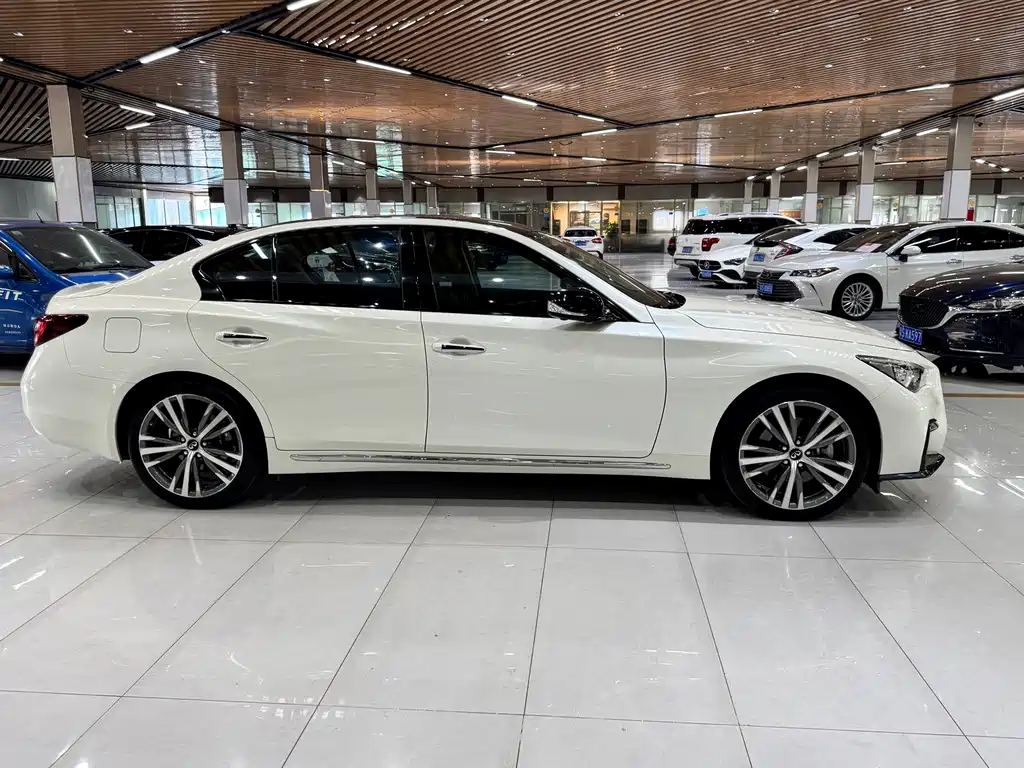 Infiniti Q50L — миниатюра 2