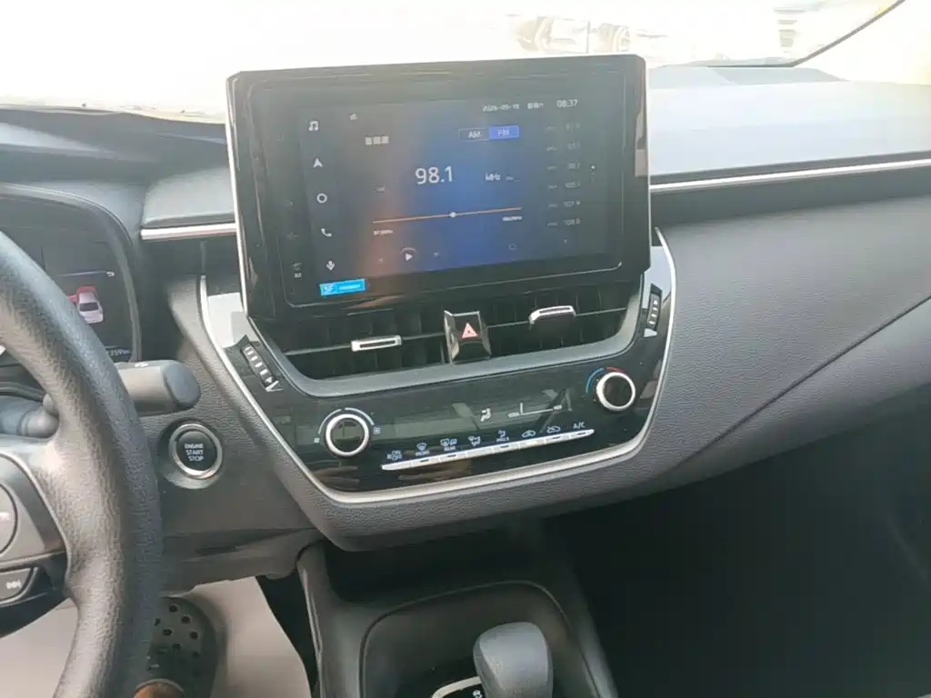 Toyota Corolla — миниатюра 13