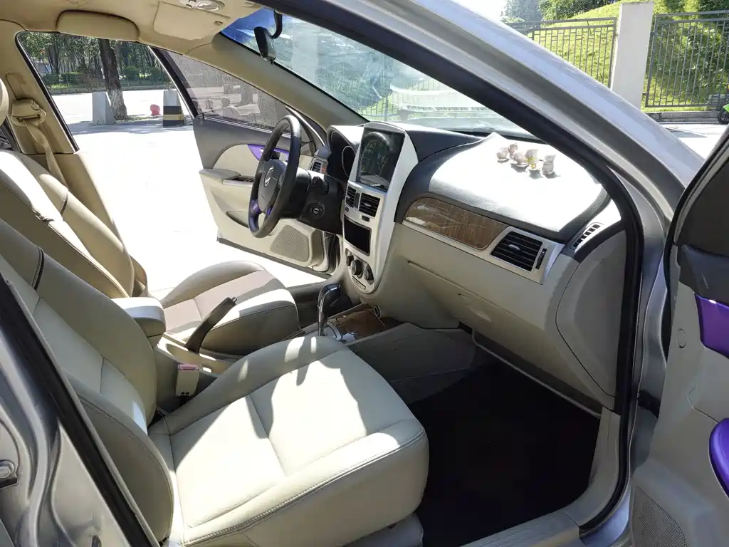 Buick Excelle — миниатюра 8
