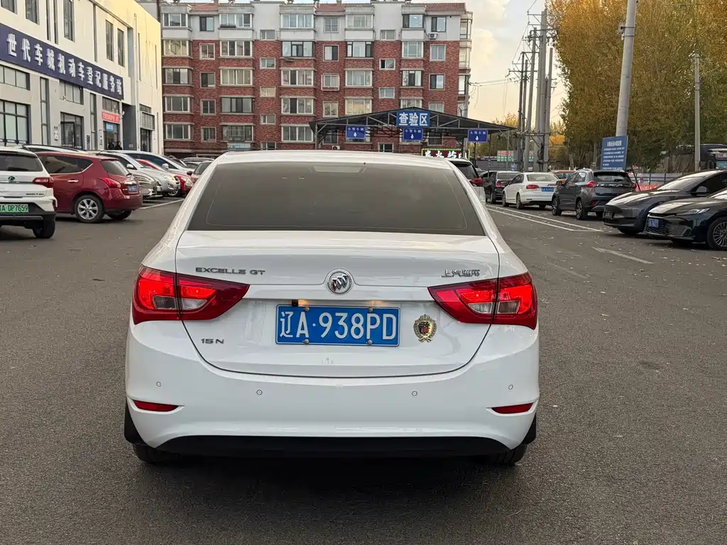 Buick Excelle — миниатюра 6