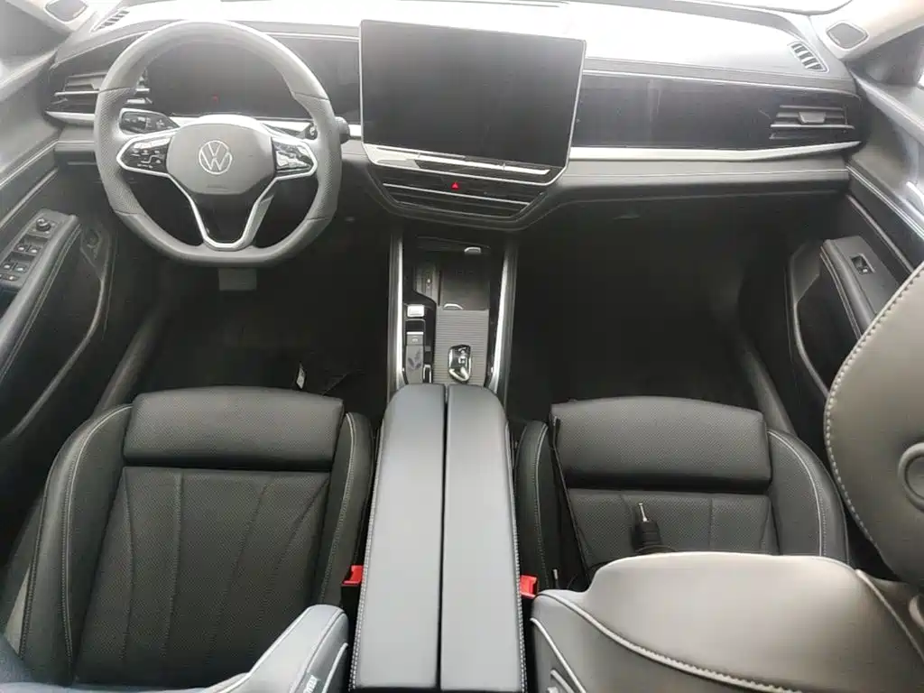 Volkswagen Passat 2025 Pro 380TSI