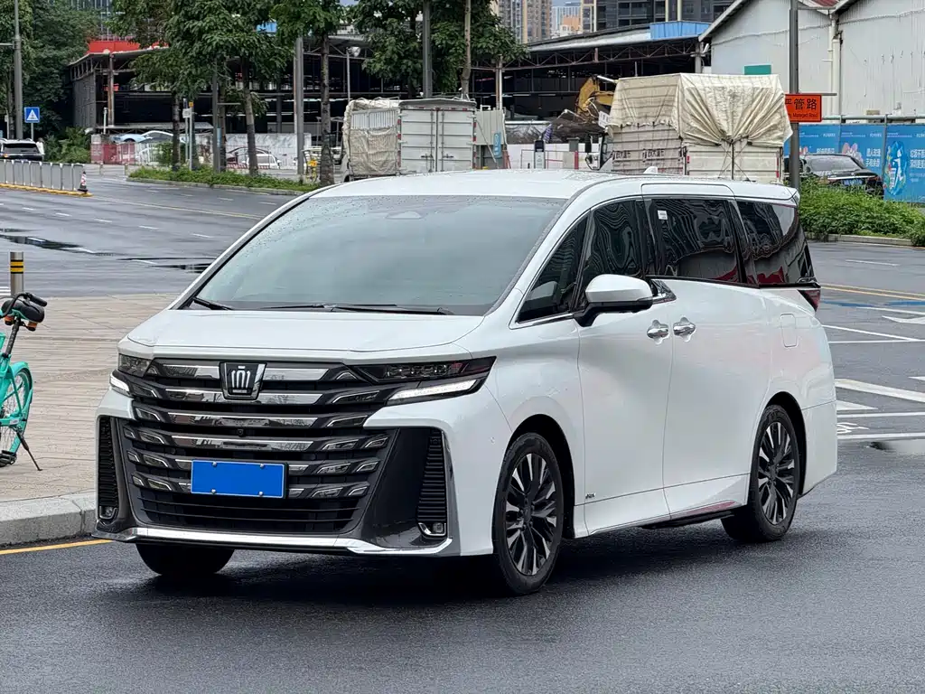 Toyota Vellfire 2025