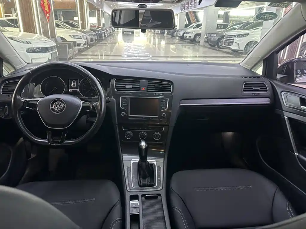 Volkswagen Golf — миниатюра 20