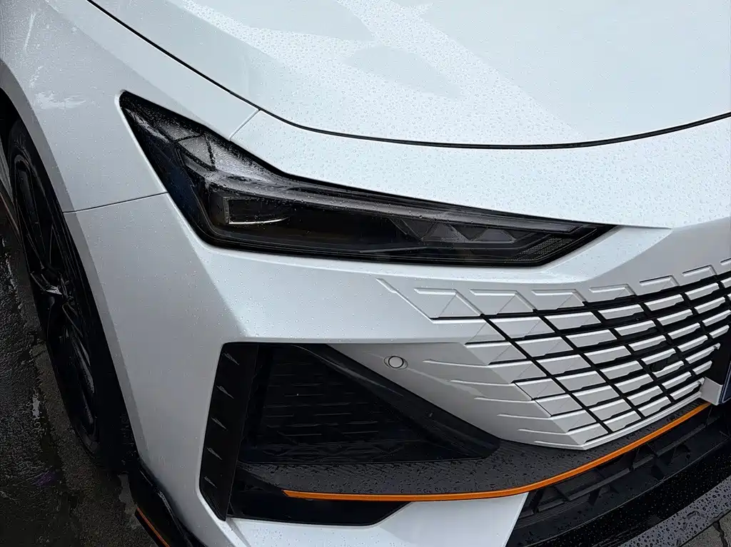 Changan UNI-V — миниатюра 4