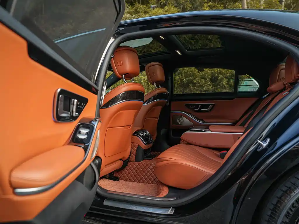 Mercedes-Benz S-Class — миниатюра 13