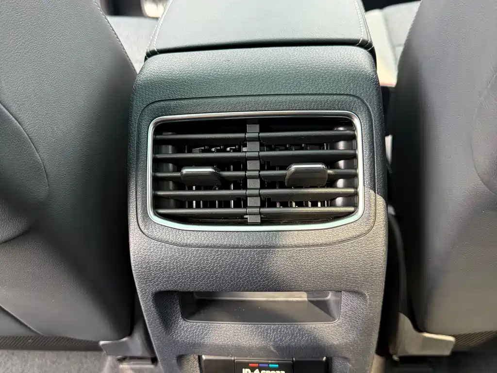 Volkswagen ID.4 Crozz — миниатюра 7