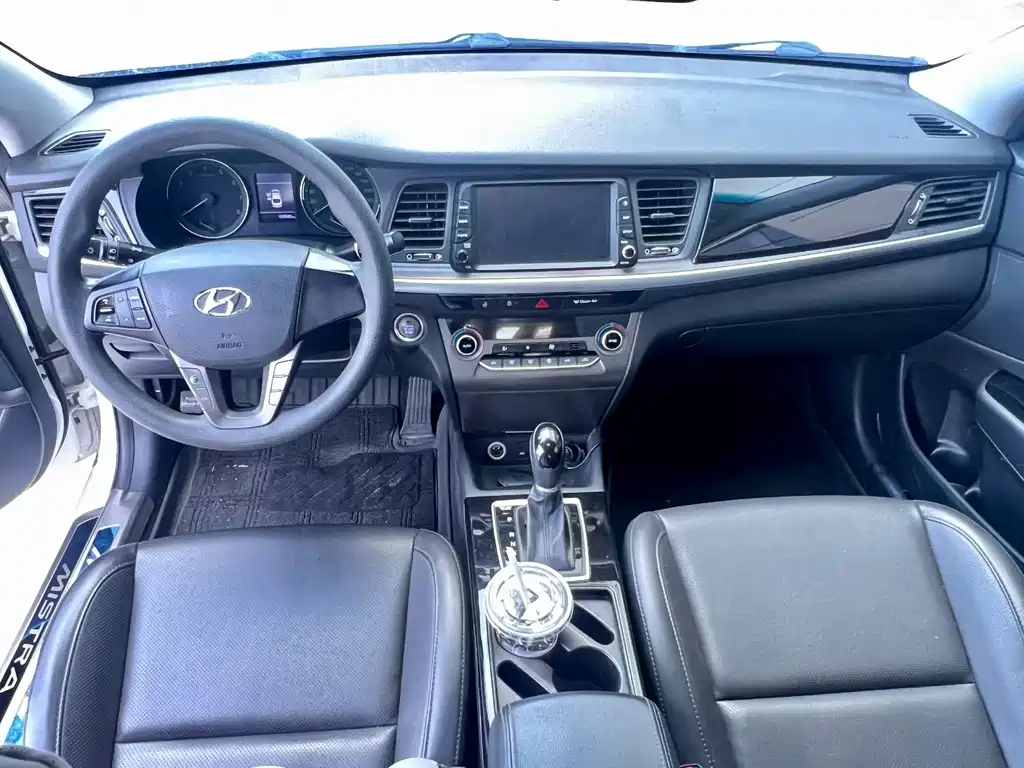 Hyundai Mistra — миниатюра 8