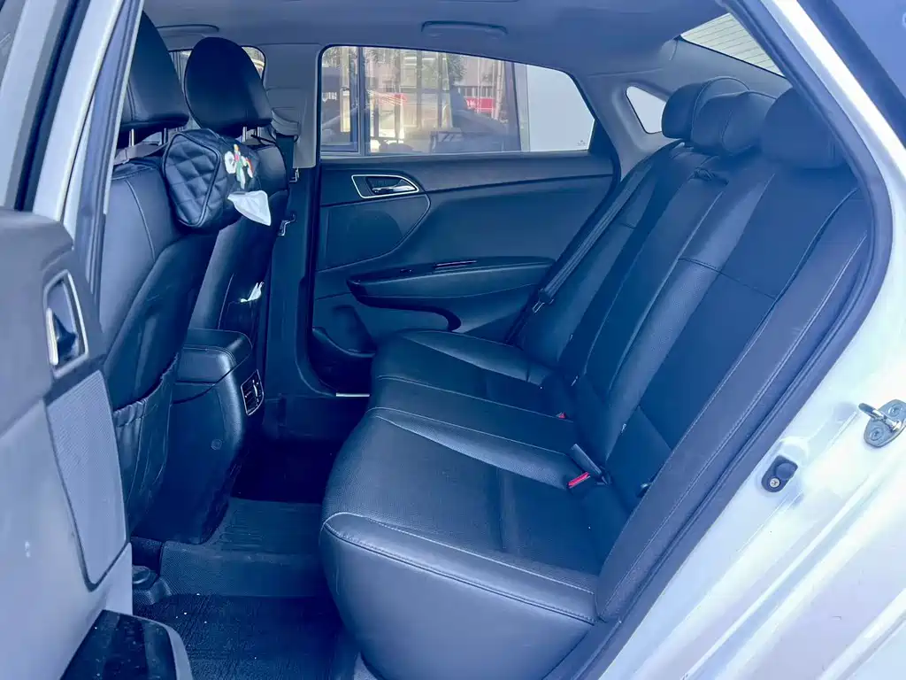 Hyundai Mistra — миниатюра 9