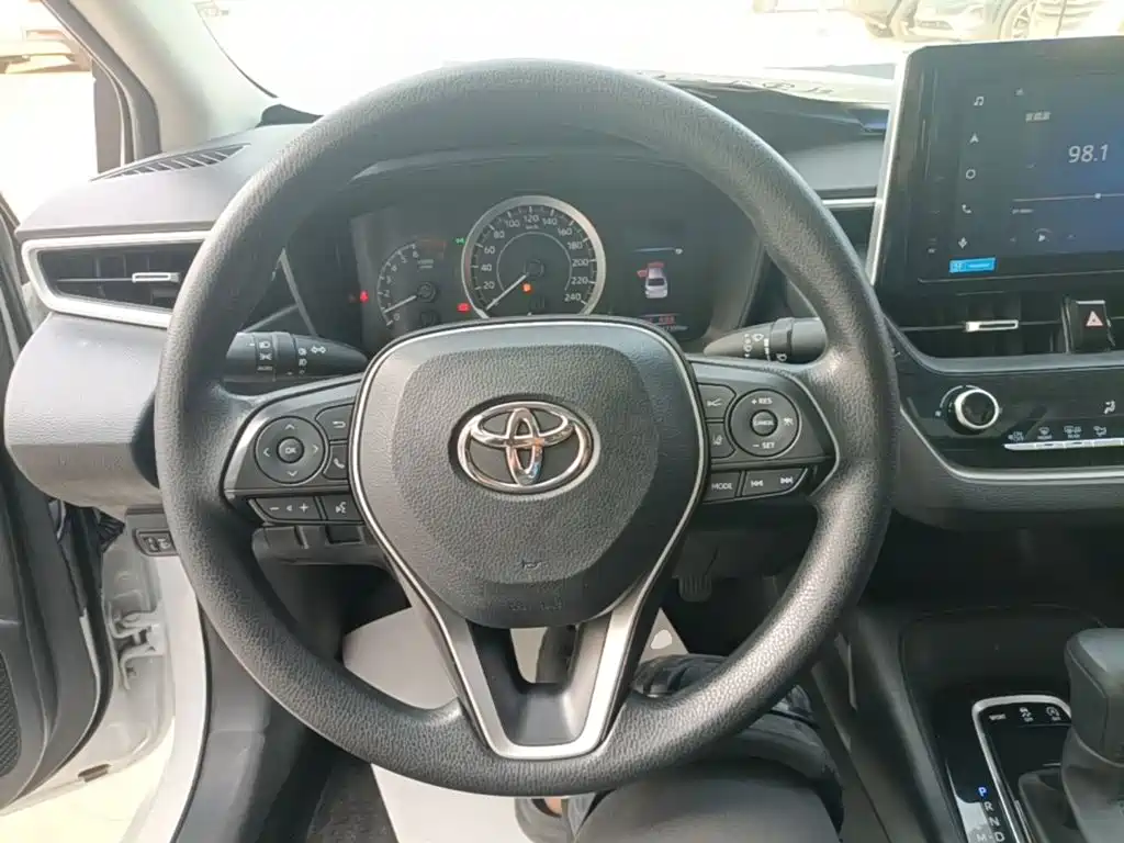 Toyota Corolla — миниатюра 11