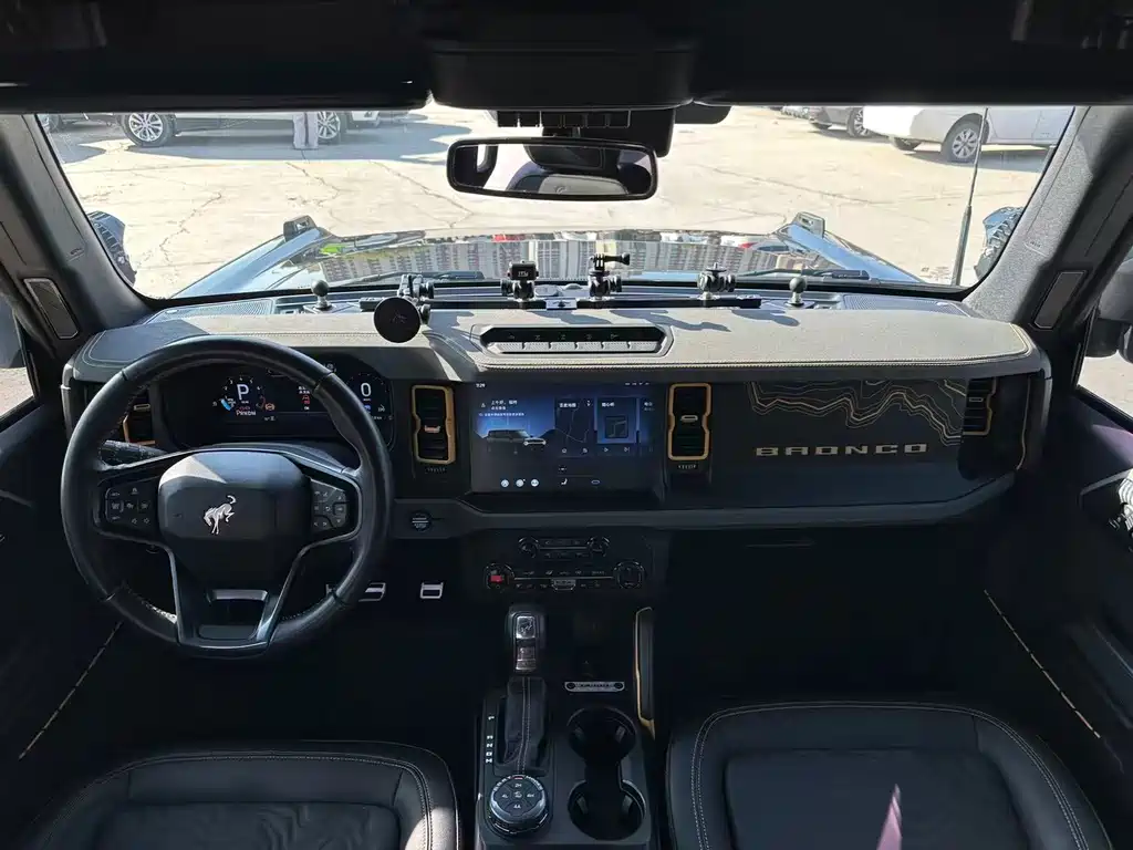 Ford Bronco — миниатюра 6