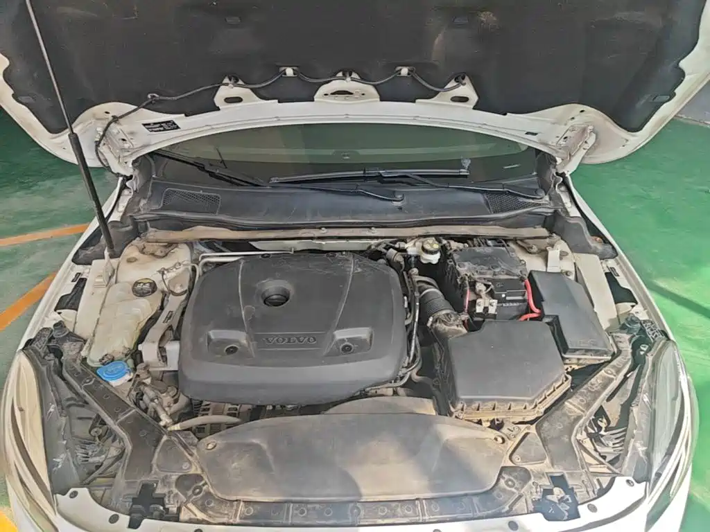 Volvo V40 — миниатюра 22
