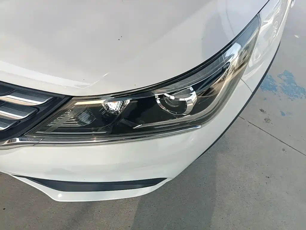 Baojun 310W — миниатюра 24