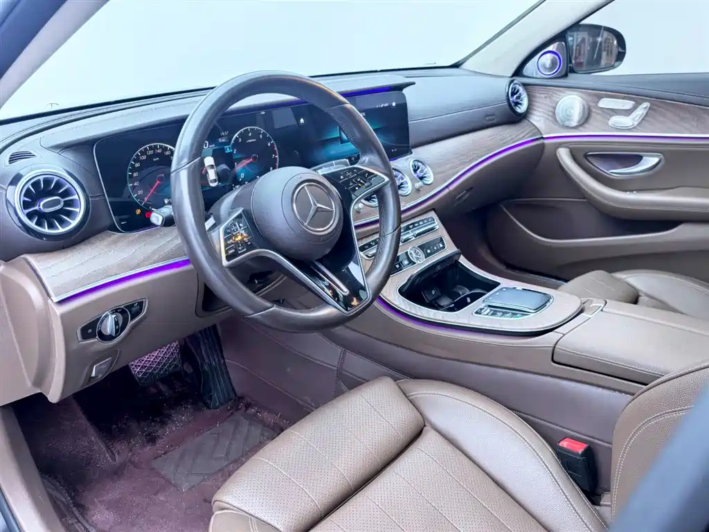 MERCEDES-BENZ E CLASS