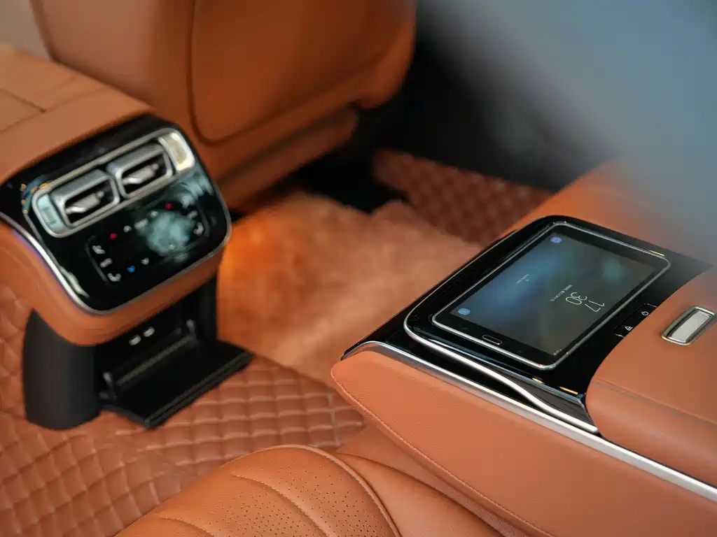 Mercedes-Benz S-Class — миниатюра 16