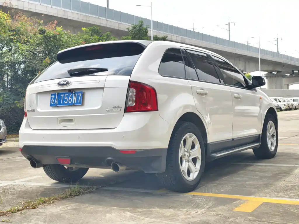 Ford Edge (Import) — миниатюра 4