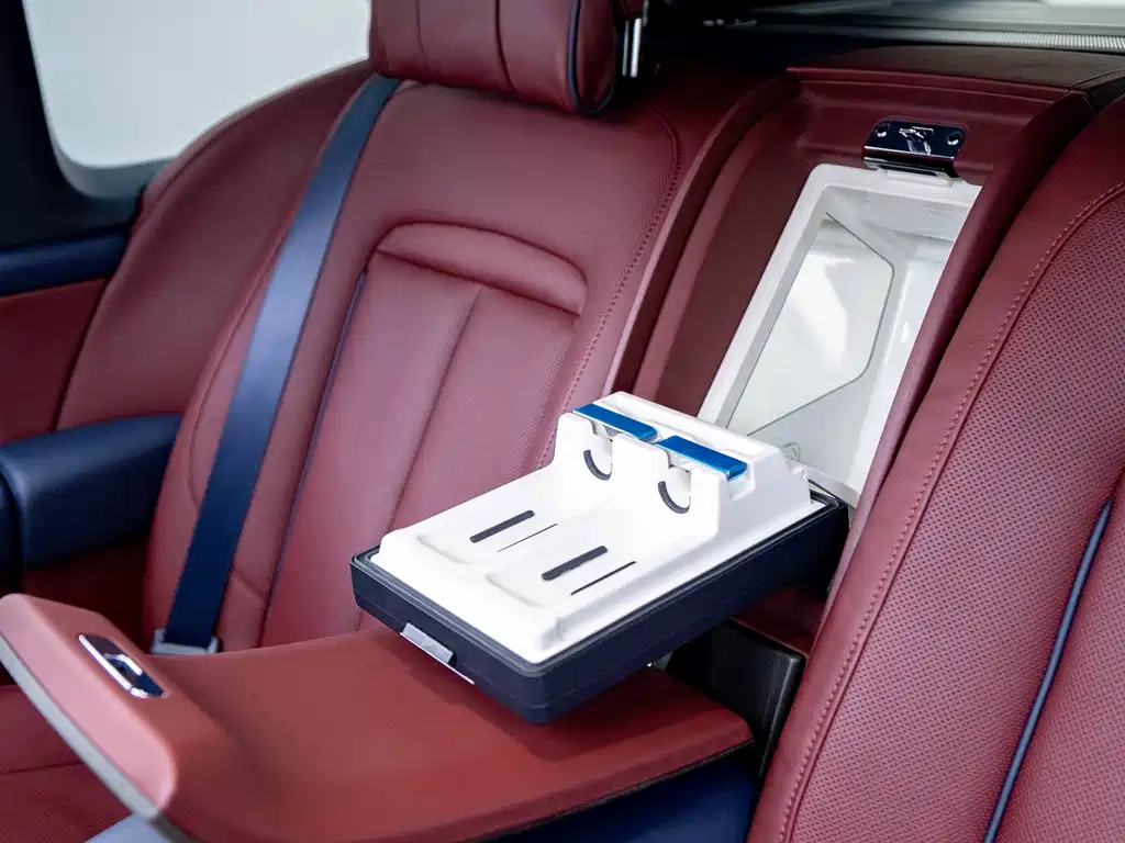 Rolls-Royce Cullinan 2018 мест