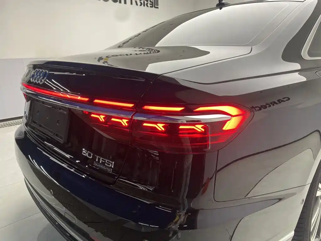 Audi A8 — миниатюра 10