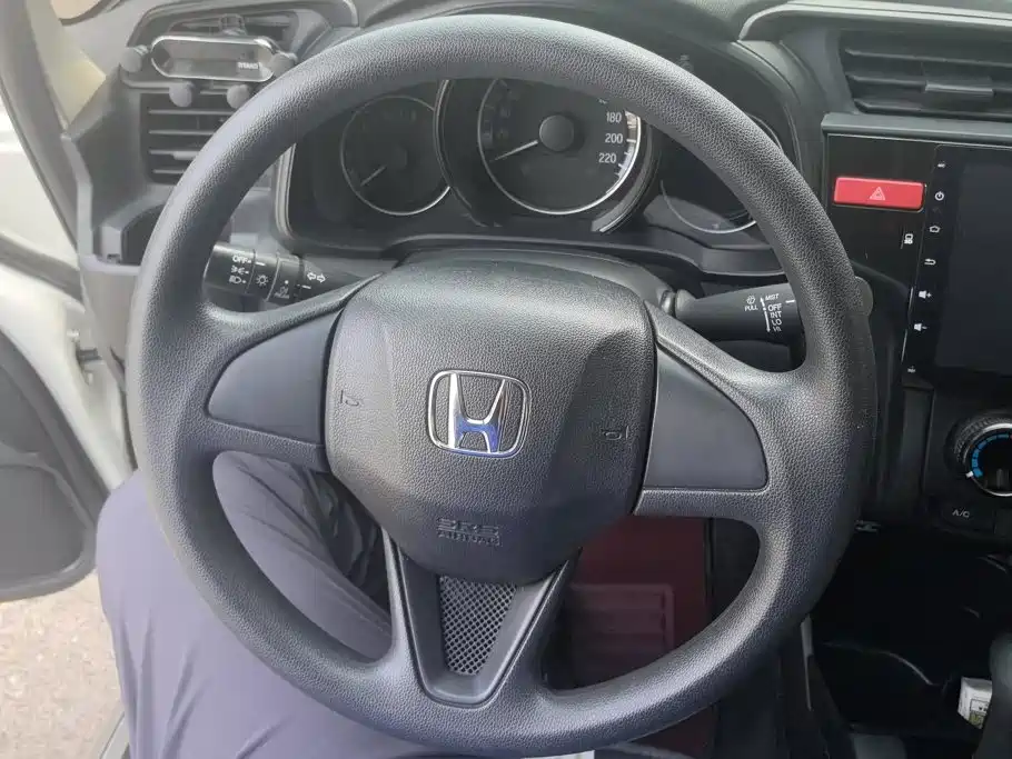 Honda Fit — миниатюра 14