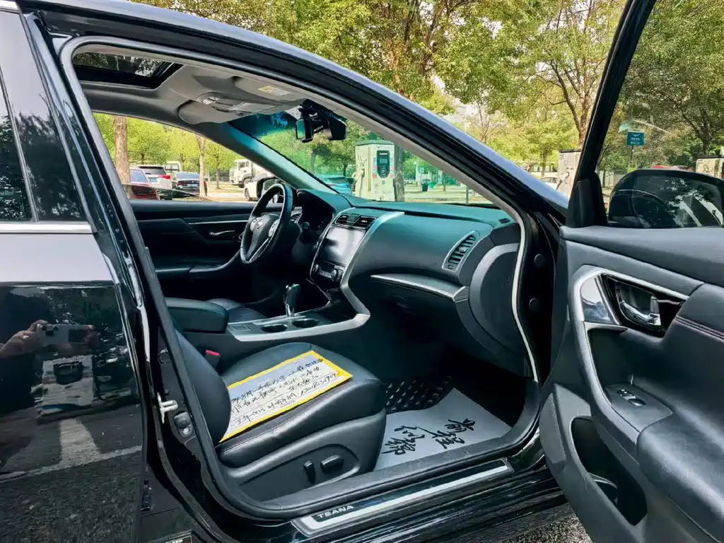 Nissan Teana — миниатюра 7