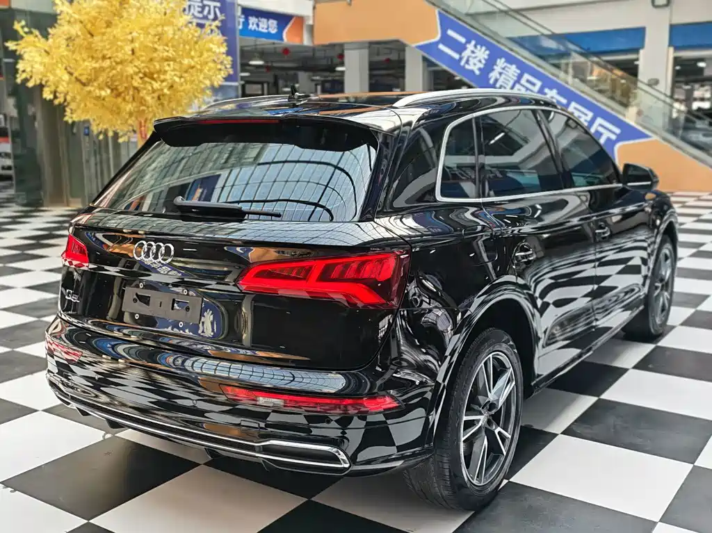 Audi Q5L — миниатюра 4