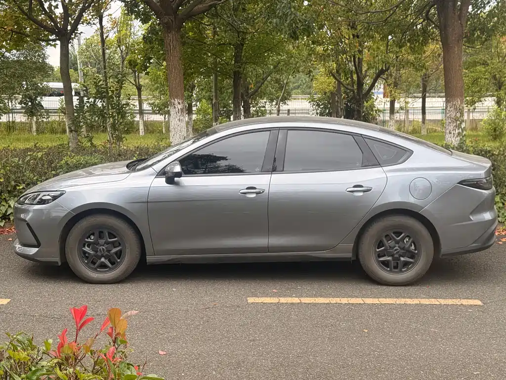 BYD Seal 05 DM-i — миниатюра 6