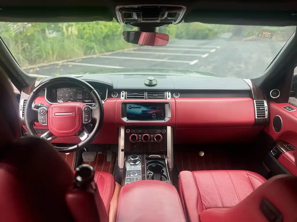 Land Rover Range Rover — миниатюра 9