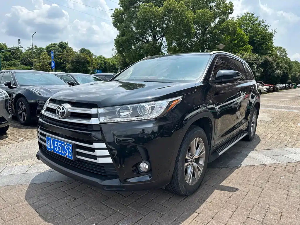Toyota Highlander 2021
