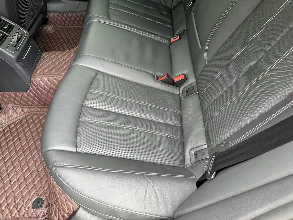 Audi A4L — миниатюра 16