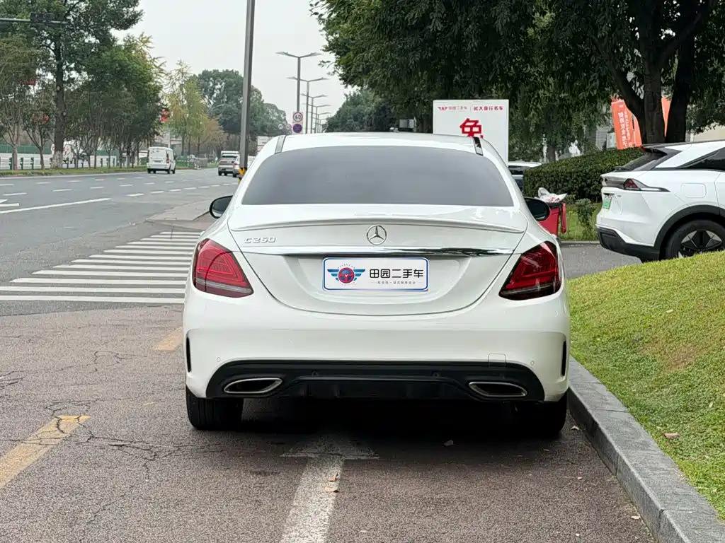 Mercedes-Benz C-Class — миниатюра 5