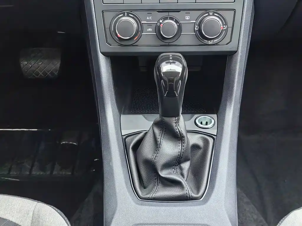 Volkswagen Tharu — миниатюра 13