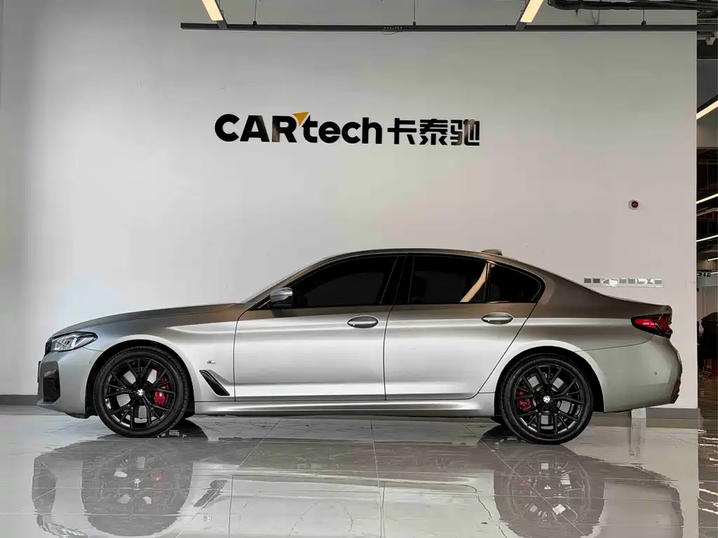 BMW 5 Series (Import) — миниатюра 7