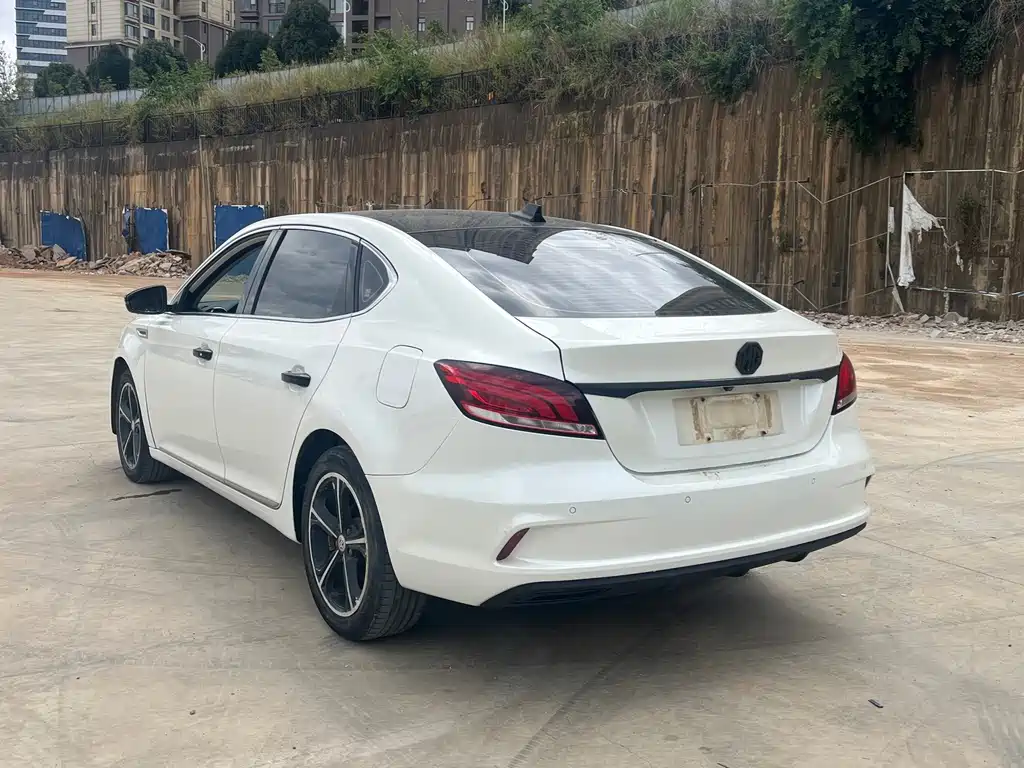 MG MG6 — миниатюра 4