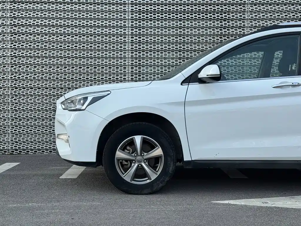 Haval M6 — миниатюра 4