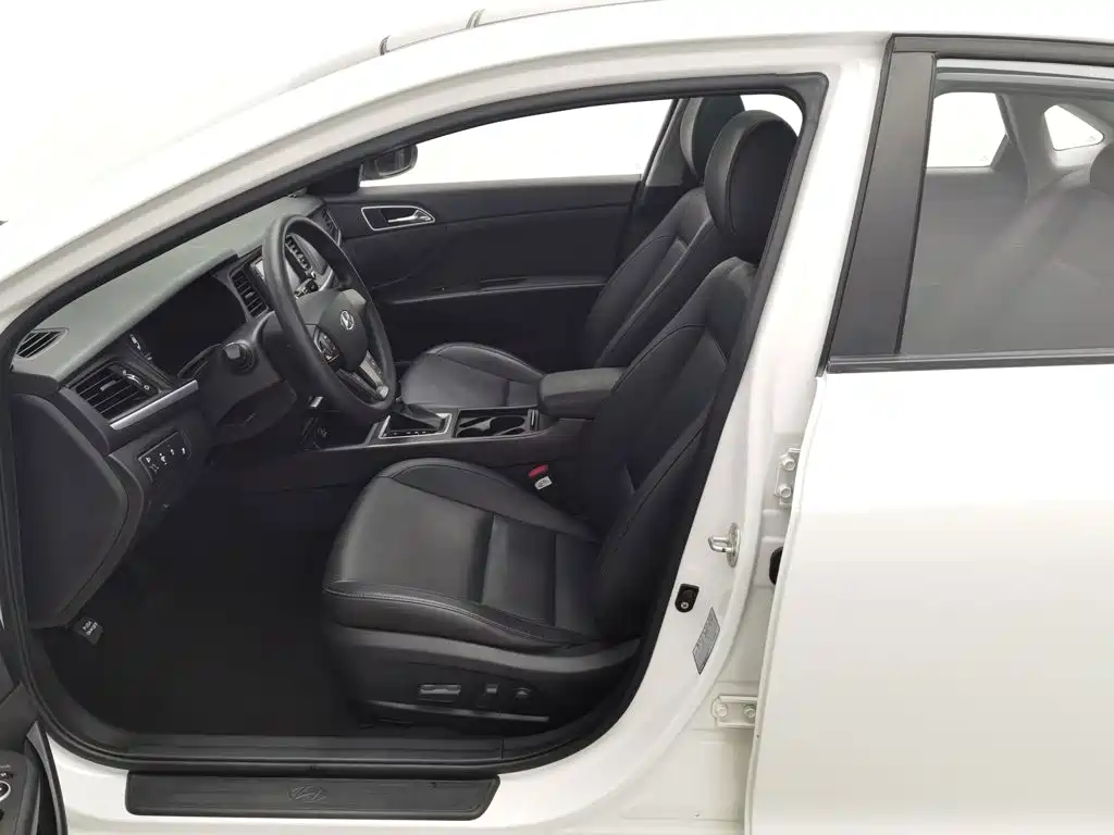 Hyundai Mistra — миниатюра 10
