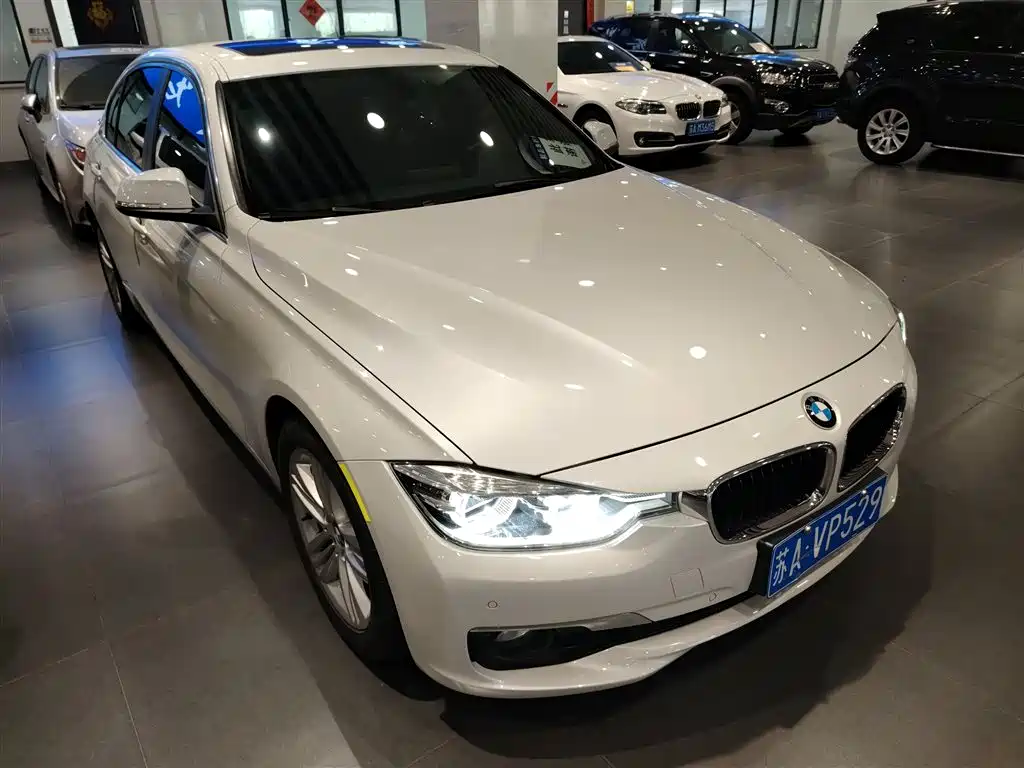 BMW  3 SERIES