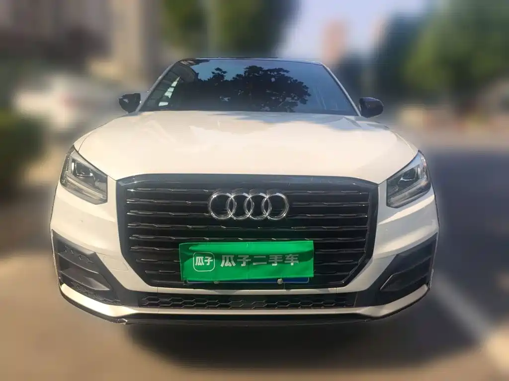 Audi Q2L — миниатюра 2