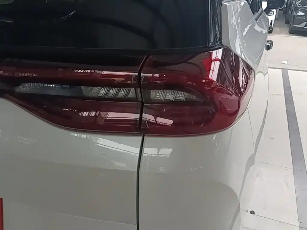 GAC Motor Trumpchi M6 — миниатюра 8